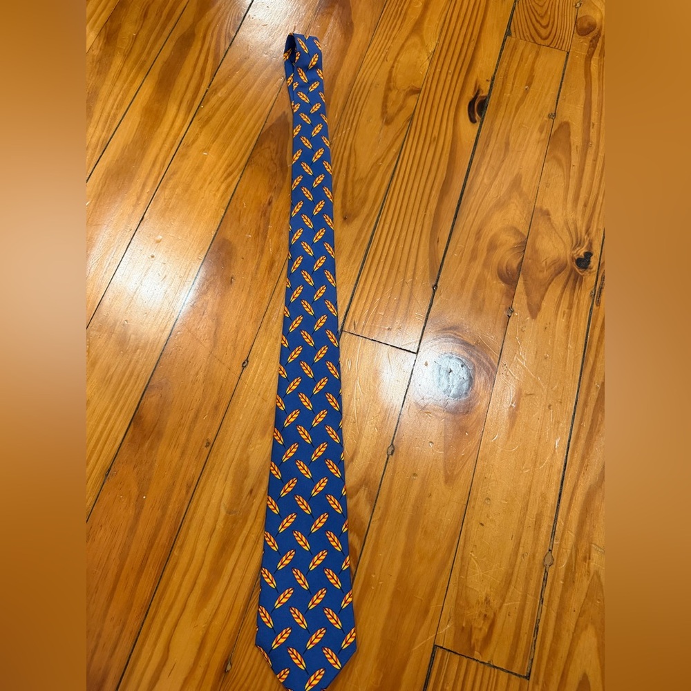 Mens authentic hermes tie- NWOT